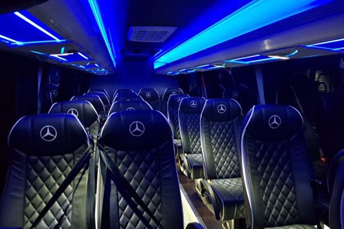 Minibus for Hire to Gatwick & Heathrow